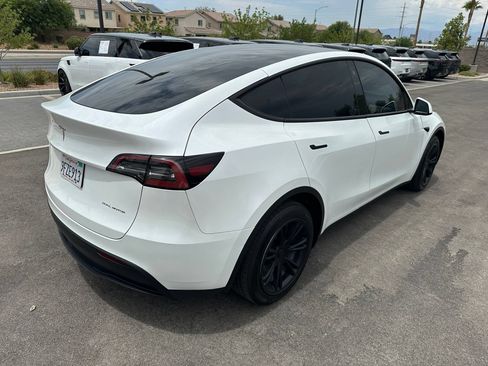 Used 2023 Tesla Model Y Long Range AWD/4WD image 2