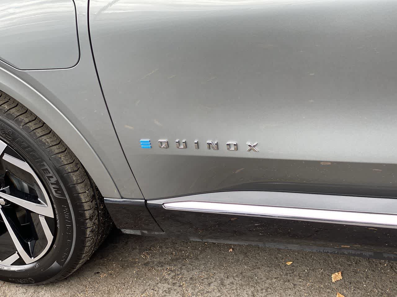 Used 2024 Chevrolet Equinox EV LT FWD image 10