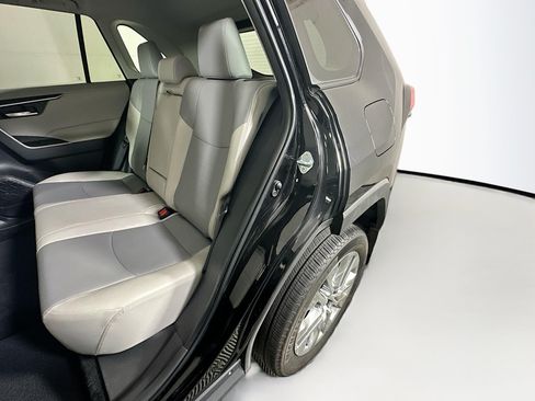 Used 2025 Toyota RAV4 XLE Premium FWD image 26