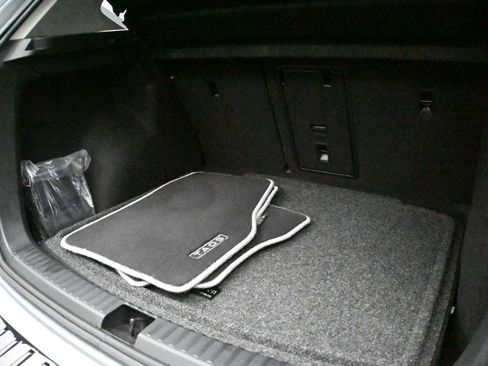 Certified 2025 Volkswagen Taos S w/ Taos Adventure Package (SXB) image 18