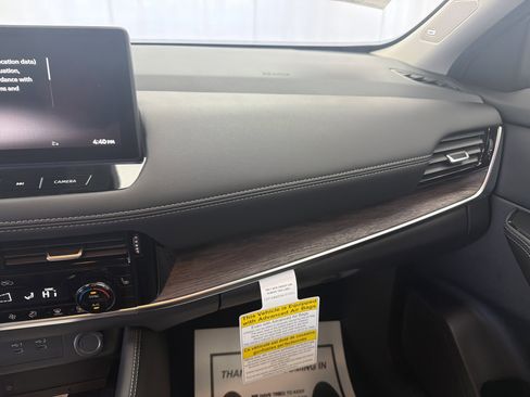 New 2026 Nissan Rogue Platinum image 14