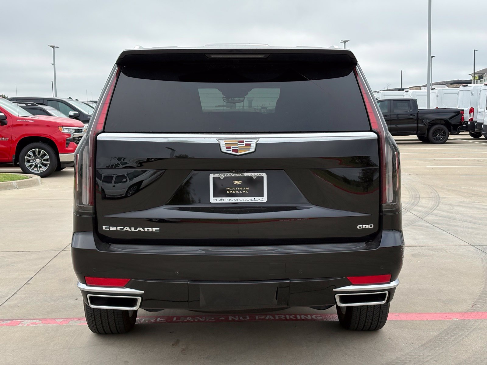 Used 2024 Cadillac Escalade Premium Luxury w/ Performance Package AWD/4WD image 6
