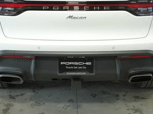 Used 2025 Porsche Macan image 38