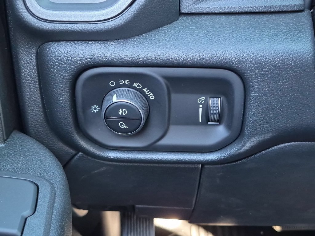 New 2027 RAM 3500 Tradesman AWD/4WD image 18
