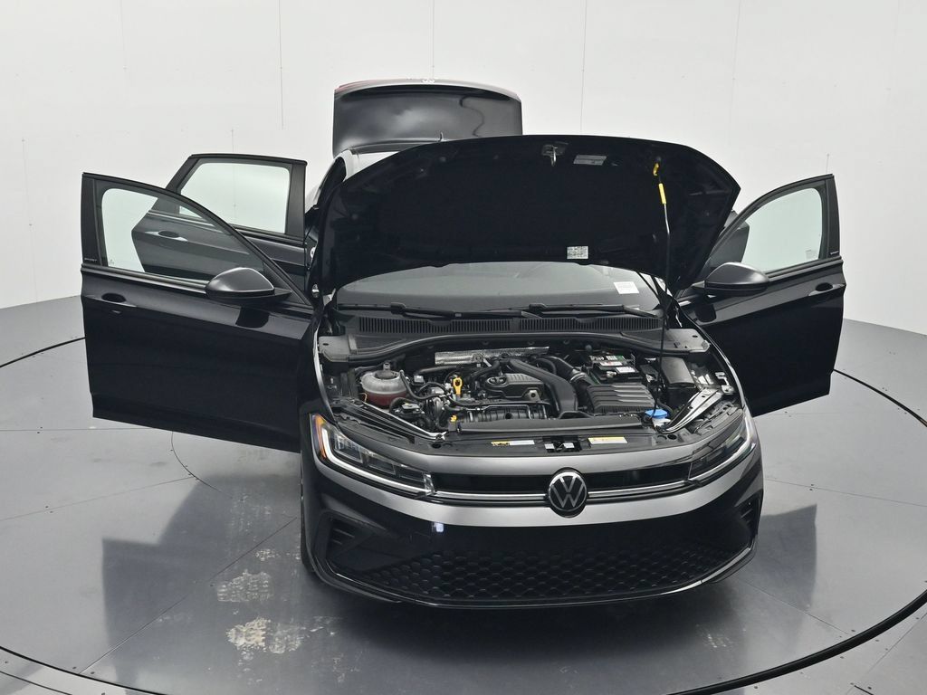 Used 2025 Volkswagen Jetta Sport FWD image 44
