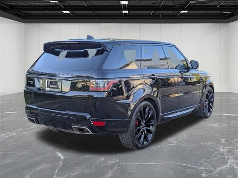 Used 2022 Land Rover Range Rover Sport HST image 10