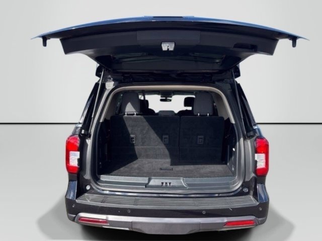Used 2024 Ford Expedition XLT AWD/4WD image 40