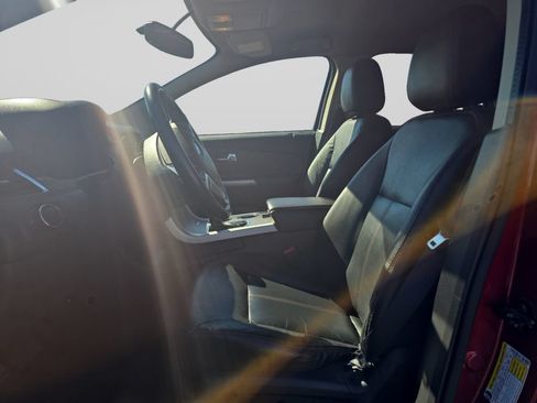 Used 2014 Ford Edge SEL w/ Equipment Group 204A AWD/4WD image 3