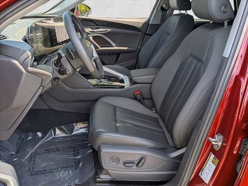 Certified 2025 Audi Q5 Premium w/ Convenience Package AWD/4WD image 16