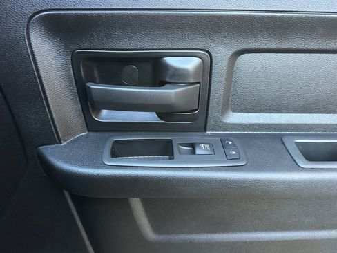 Used 2024 RAM 3500 Tradesman w/ Chrome Appearance Group image 18