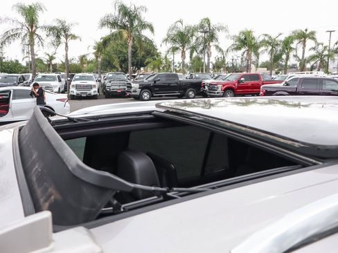 Used 2021 GMC Yukon Denali w/ LPO, Illumination Package image 30