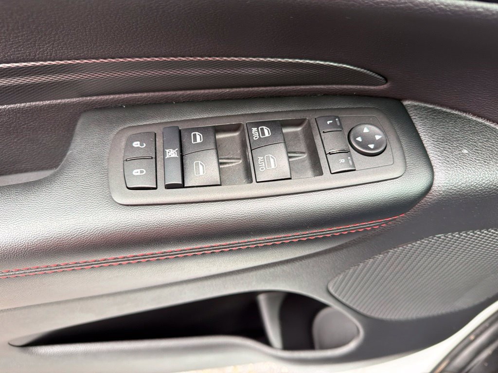 Used 2025 Dodge Durango GT AWD/4WD image 34