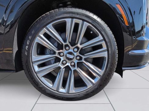Used 2026 Cadillac Vistiq Sport AWD/4WD image 29