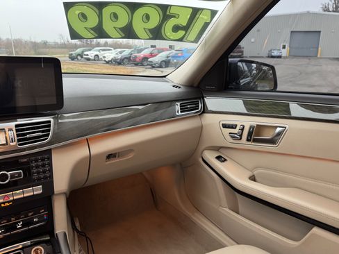 Used 2015 Mercedes-Benz E 350 Sedan image 20