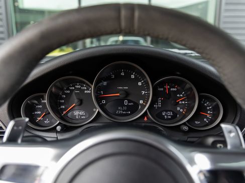 Used 2012 Porsche 911 Carrera GTS RWD image 30
