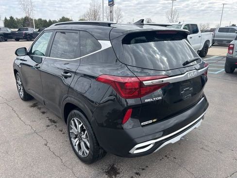Used 2023 Kia Seltos EX image 7