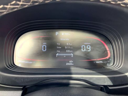 Used 2025 Hyundai Venue SEL image 24