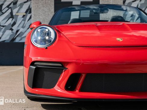 Used 2019 Porsche 911 Speedster image 4