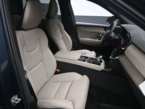New 2026 Volvo XC90 T8 Ultra w/ Protection Package Premier image 31