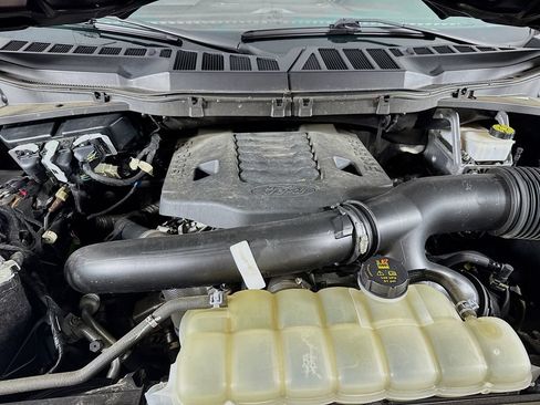 Used 2021 Ford F150 Lariat w/ Equipment Group 502A High AWD/4WD image 32