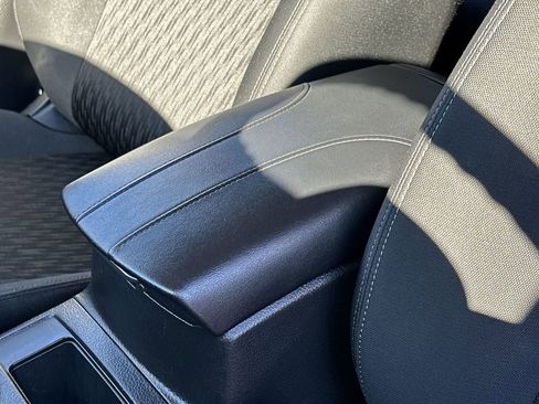 Used 2019 Nissan Rogue S image 20