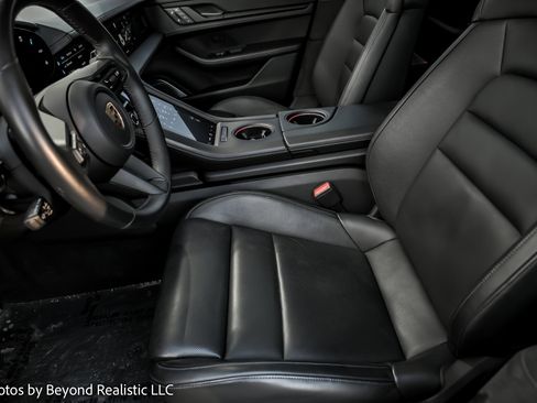 Used 2024 Porsche Taycan Turbo image 24