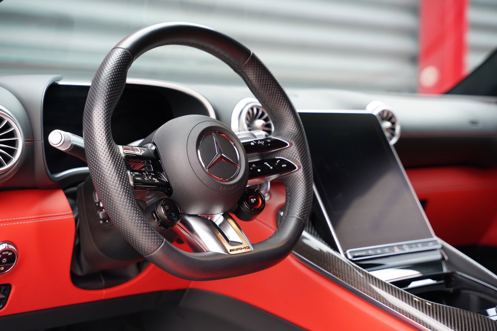 Used 2022 Mercedes-Benz SL 55 AMG 4MATIC image 21