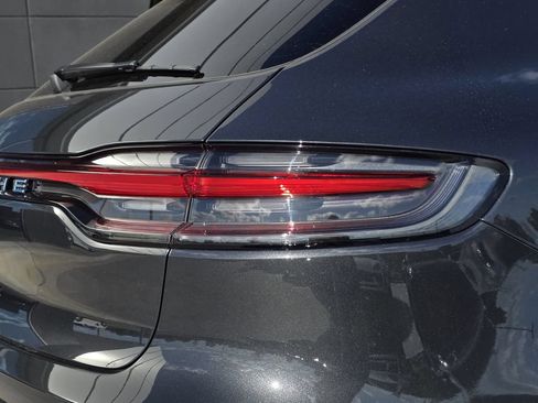 New 2026 Porsche Macan AWD/4WD image 12