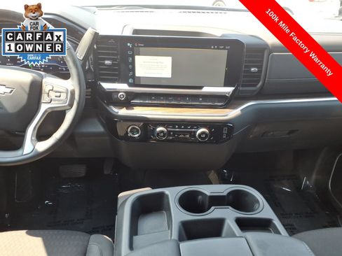 Used 2024 Chevrolet Silverado 1500 LT AWD/4WD image 17