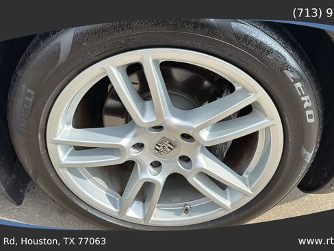 Used 2017 Porsche Panamera image 15