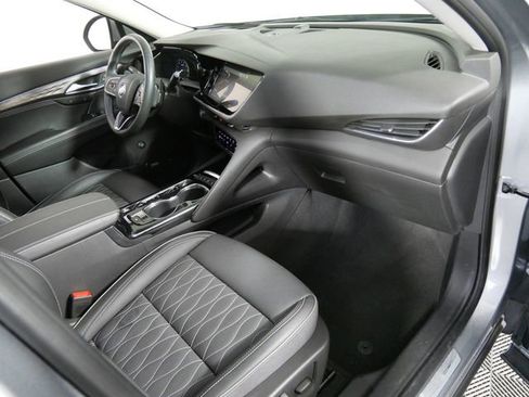 Used 2023 Buick Envision Avenir image 11