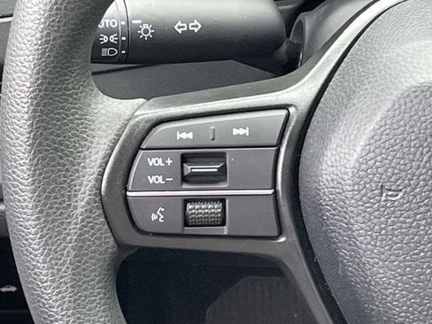 Used 2025 Honda Accord LX image 12