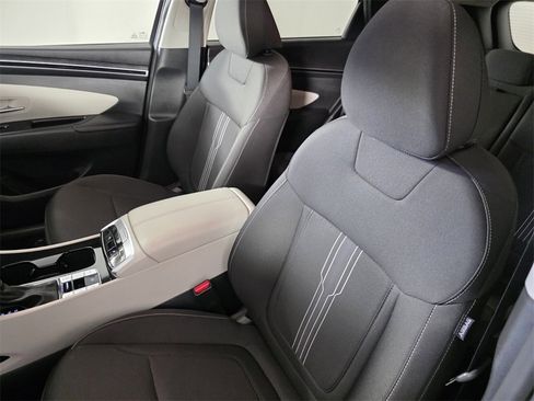 Used 2023 Hyundai Tucson SEL image 12