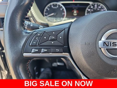 Used 2023 Nissan Sentra SR w/ Midnight Edition Package FWD image 16