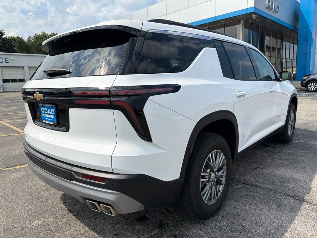 Used 2026 Chevrolet Traverse LT w/ Driver Confidence Package FWD image 3
