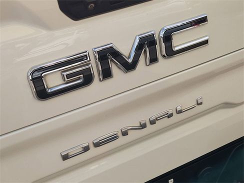 Certified 2022 GMC Sierra 1500 Denali Ultimate image 33
