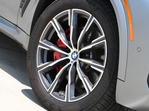 Used 2026 BMW X5 xDrive40i w/ Executive Package AWD/4WD image 11