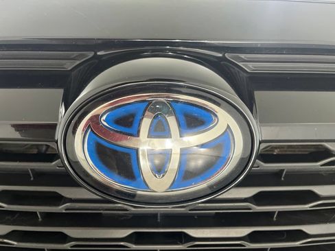 Used 2024 Toyota RAV4 LE AWD/4WD image 34