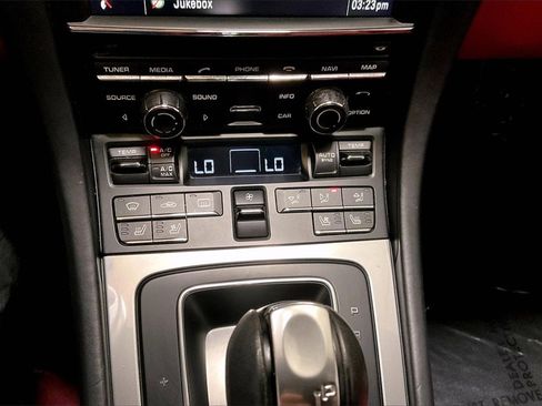 Used 2016 Porsche 911 Turbo image 32