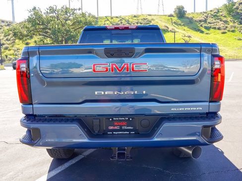 New 2026 GMC Sierra 2500 Denali w/ Denali Reserve Package AWD/4WD image 11