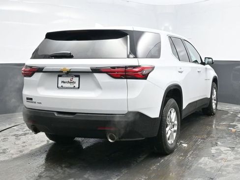 Used 2023 Chevrolet Traverse LS image 6