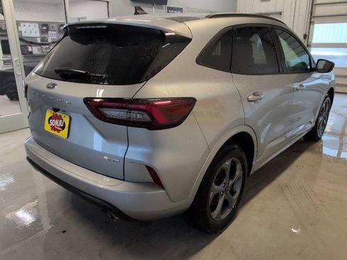 Certified 2023 Ford Escape ST-Line image 5