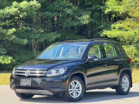 Used 2016 Volkswagen Tiguan S FWD image 1
