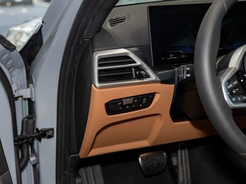 New 2026 BMW 330i xDrive Sedan w/ M Sport Package image 14