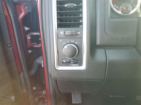 Used 2024 RAM 1500 Classic Warlock image 15