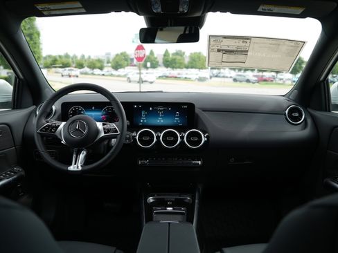 New 2026 Mercedes-Benz GLA 250 4MATIC image 18