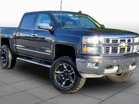 Used 2015 Chevrolet Silverado 1500 LTZ Z71 w/ LTZ Plus Package AWD/4WD image 3