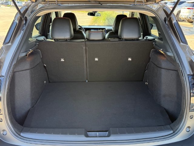 Used 2025 Nissan Kicks SR w/ SR Premium Package AWD/4WD image 28