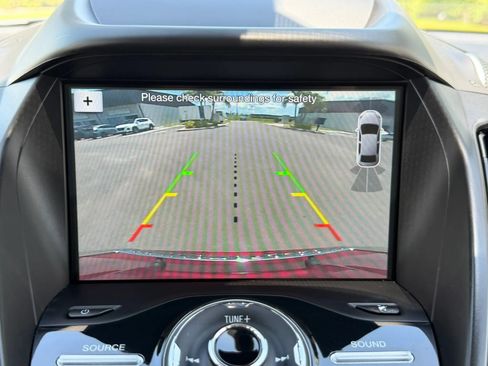 Used 2019 Ford Escape Titanium FWD image 15