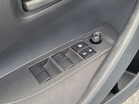 Certified 2024 Toyota Corolla LE image 22